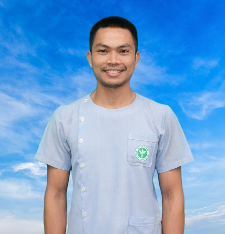 นายภัคพล บุญเหลือง