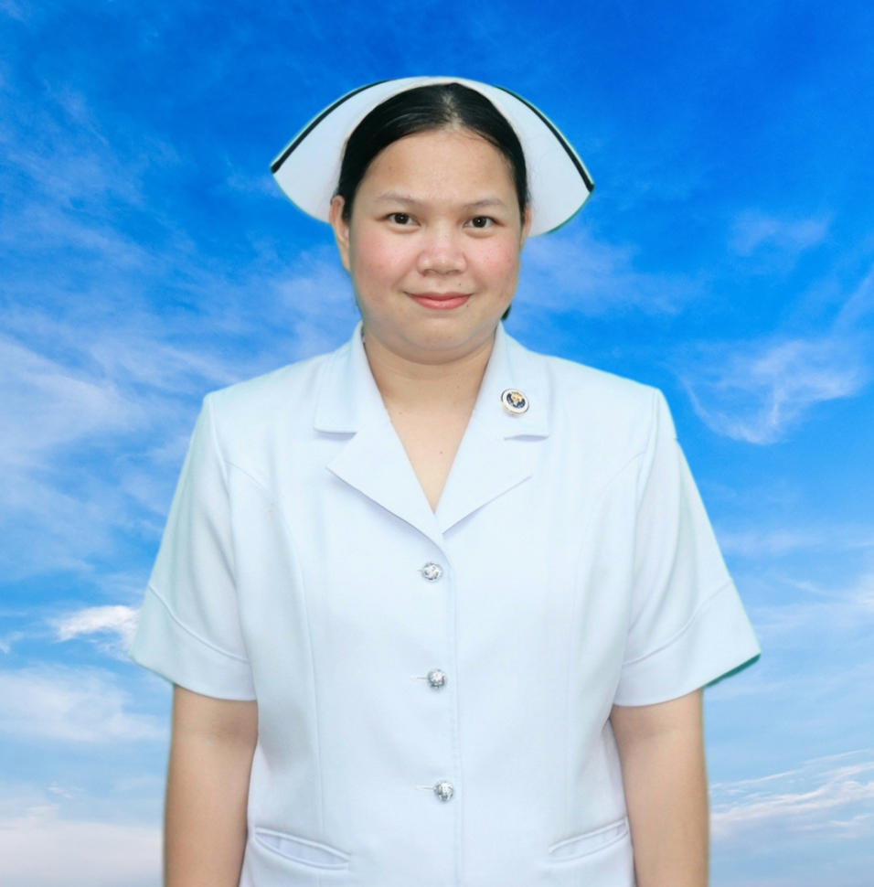 นางสาวพินธร ชูกำแพง