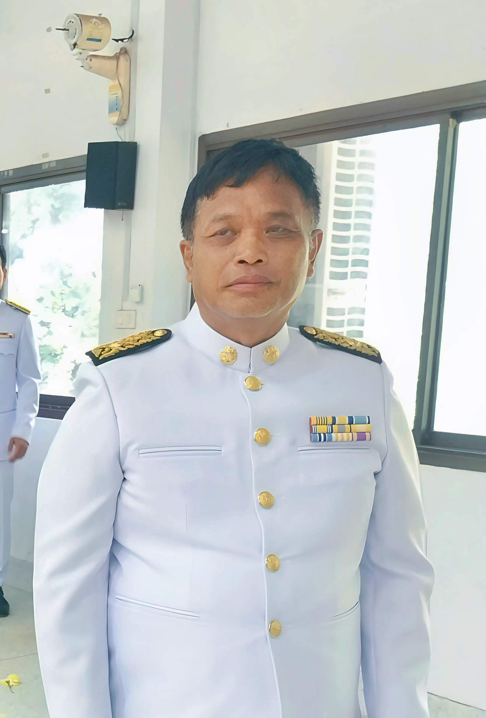 นายมิตร  สัมโย
